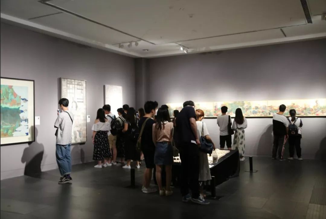 中国画学院展览现场 (3).jpg